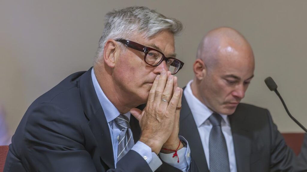 Alec Baldwin’s involuntary manslaughter trial begins with jury selection 1 Alec Baldwin’s involuntary manslaughter trial begins with jury selection