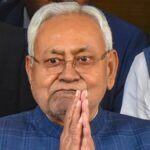 Nitish Asks Pvt Company Official to Expedite Road Project, Offers to Touch His Feet | WATCH 3 Nitish Asks Pvt Company Official to Expedite Road Project, Offers to Touch His Feet | WATCH