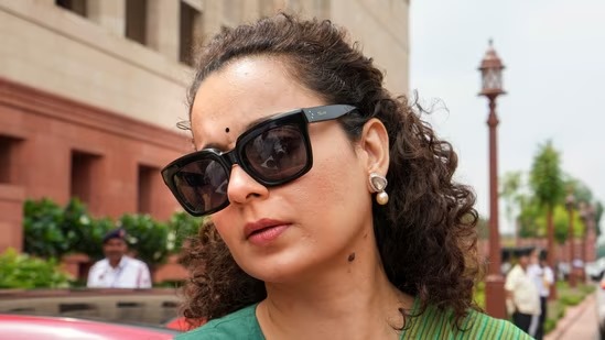 Kangana Ranaut Apologizes for Controversial Statement After BJP’s Criticism 1 Kangana Ranaut Apologizes for Controversial Statement After BJP’s Criticism