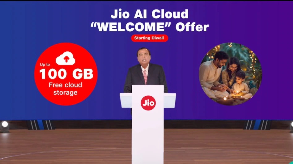 Reliance AGM: Mukesh Ambani Announces 100GB Free Cloud Storage for Jio Users